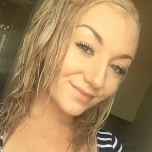 Meet your Posher, Iris